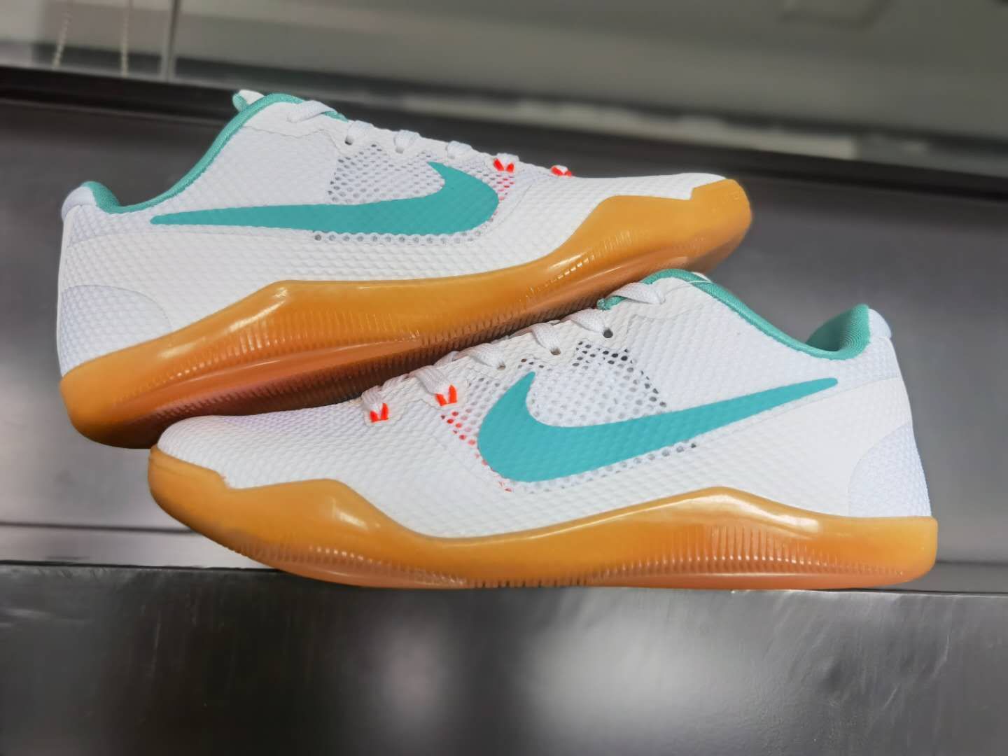 Nike Kobe 11 EM Low Summer Pack Shoes